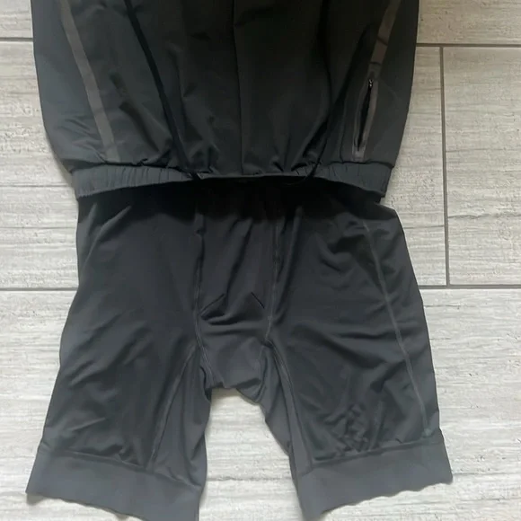 Lululemon Surge Short 6” - Size Large - Picture 6 of 6